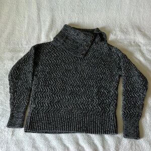 Banana Republic Women's Gray/Black Sweater Size M